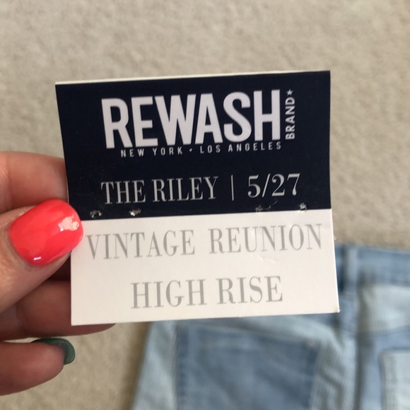 Rewash Jean Shorts - Picture 3 of 4